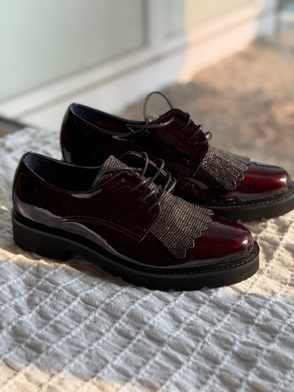Dorking Burgundy Patent Lace-up Women's Sz 36